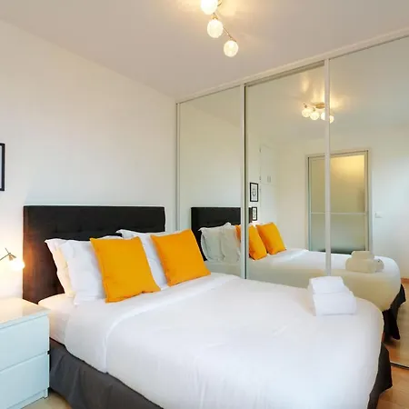 Apartment Eiffel Tower View - Private Paris