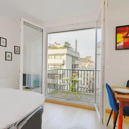 Apartment Eiffel Tower View - Private *